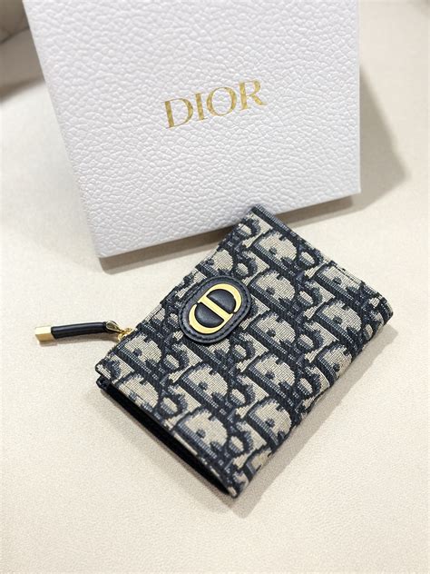 dior 30 montaigne collection|dior 30 montaigne wallet.